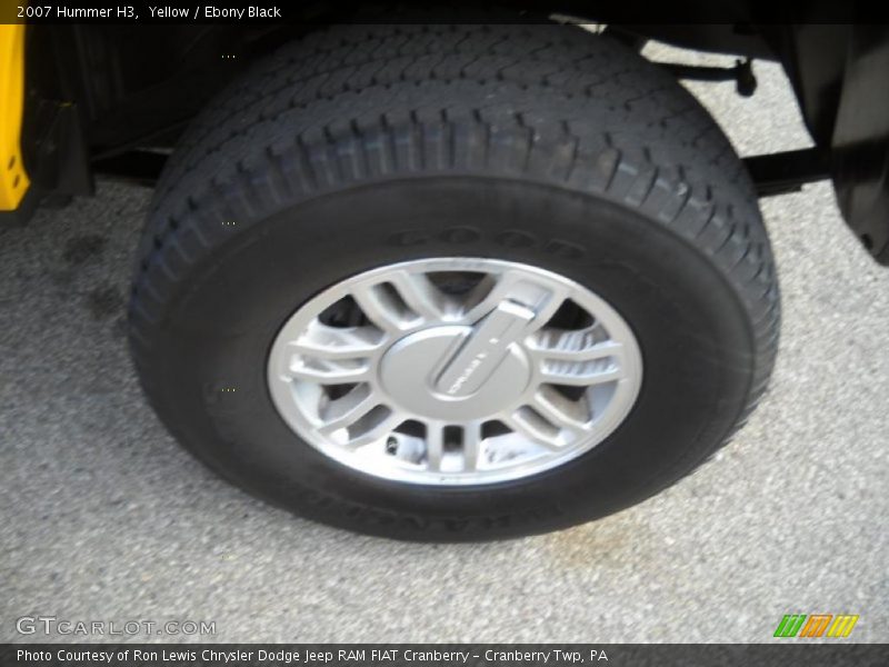 Yellow / Ebony Black 2007 Hummer H3