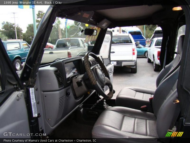 Black / Gray 1998 Jeep Wrangler SE 4x4