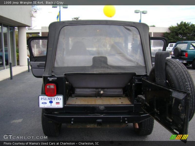 Black / Gray 1998 Jeep Wrangler SE 4x4