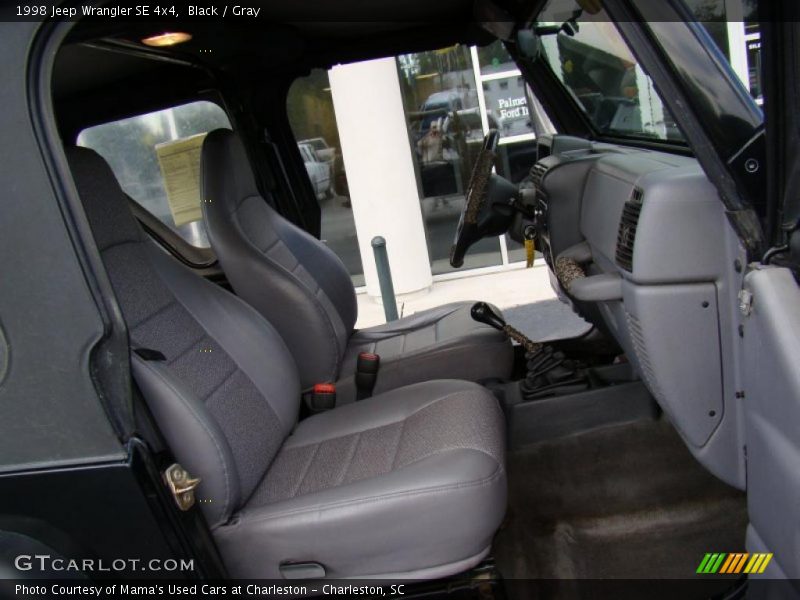 Black / Gray 1998 Jeep Wrangler SE 4x4