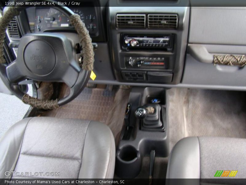 Black / Gray 1998 Jeep Wrangler SE 4x4