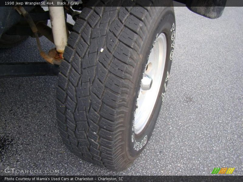 Black / Gray 1998 Jeep Wrangler SE 4x4