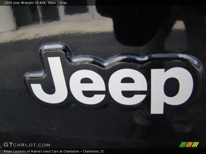 Black / Gray 1998 Jeep Wrangler SE 4x4