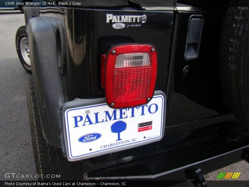 Black / Gray 1998 Jeep Wrangler SE 4x4