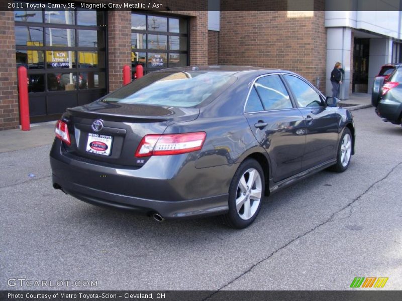 Magnetic Gray Metallic / Ash 2011 Toyota Camry SE