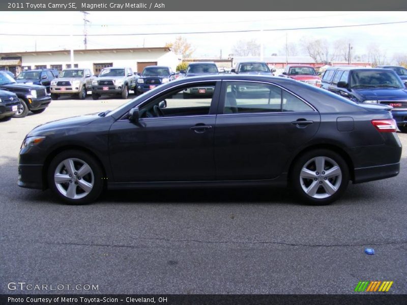 Magnetic Gray Metallic / Ash 2011 Toyota Camry SE