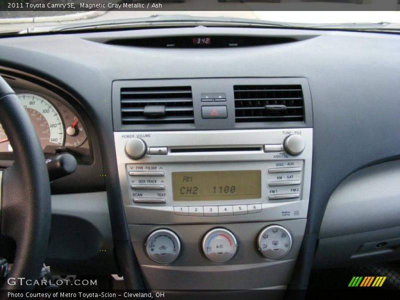 Magnetic Gray Metallic / Ash 2011 Toyota Camry SE