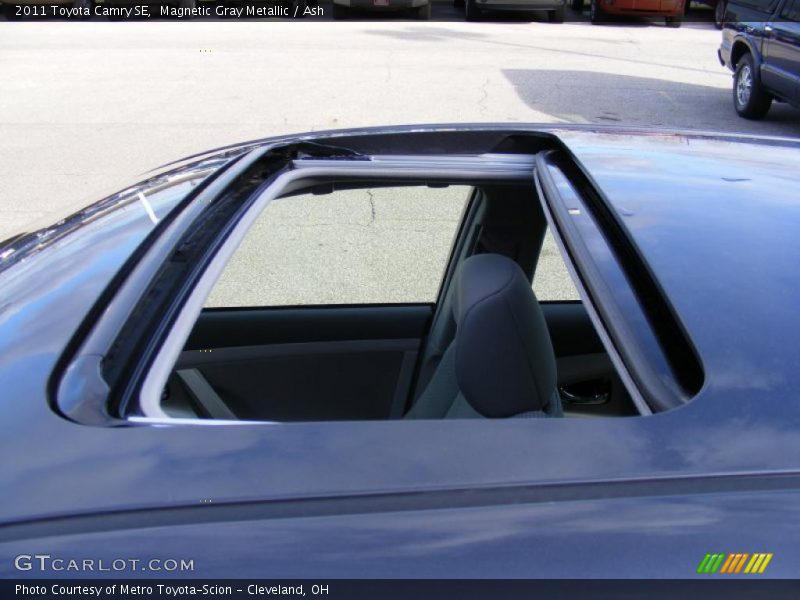 Magnetic Gray Metallic / Ash 2011 Toyota Camry SE