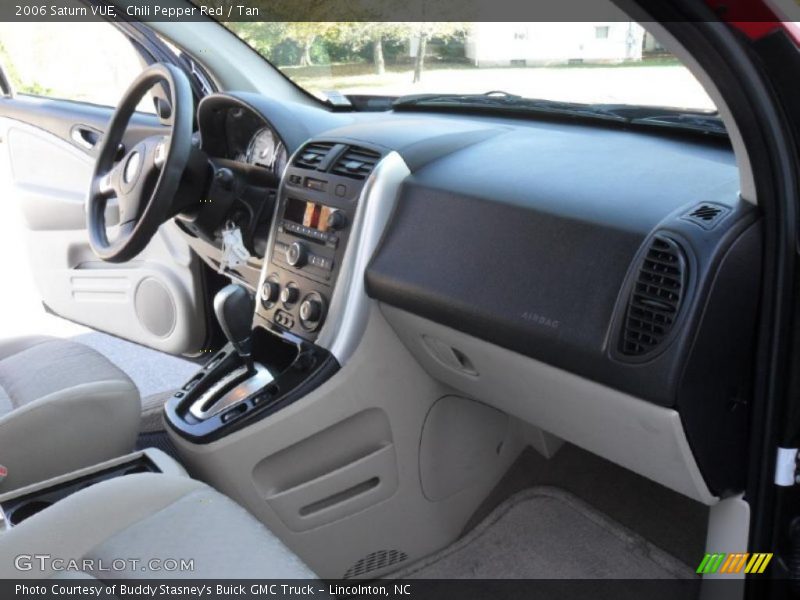 Chili Pepper Red / Tan 2006 Saturn VUE