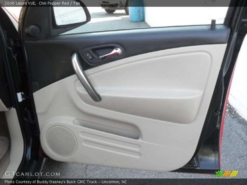 Chili Pepper Red / Tan 2006 Saturn VUE