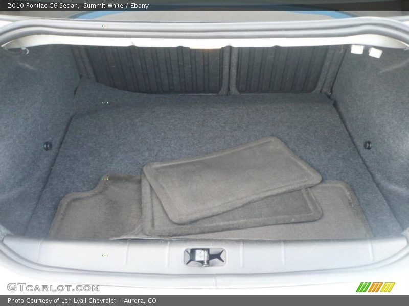 Summit White / Ebony 2010 Pontiac G6 Sedan