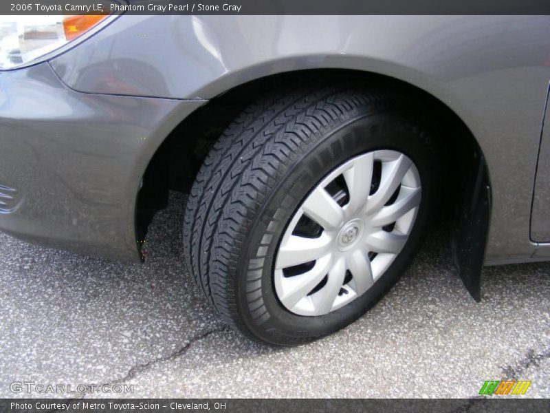 Phantom Gray Pearl / Stone Gray 2006 Toyota Camry LE