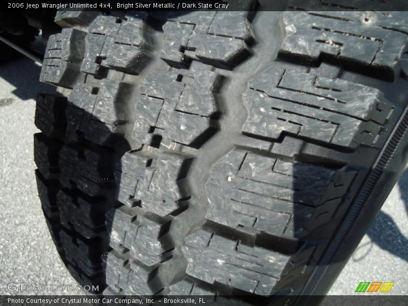Bright Silver Metallic / Dark Slate Gray 2006 Jeep Wrangler Unlimited 4x4