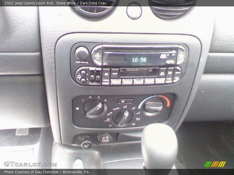 Stone White / Dark Slate Gray 2002 Jeep Liberty Sport 4x4