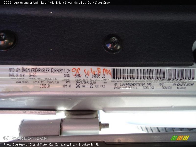 Bright Silver Metallic / Dark Slate Gray 2006 Jeep Wrangler Unlimited 4x4