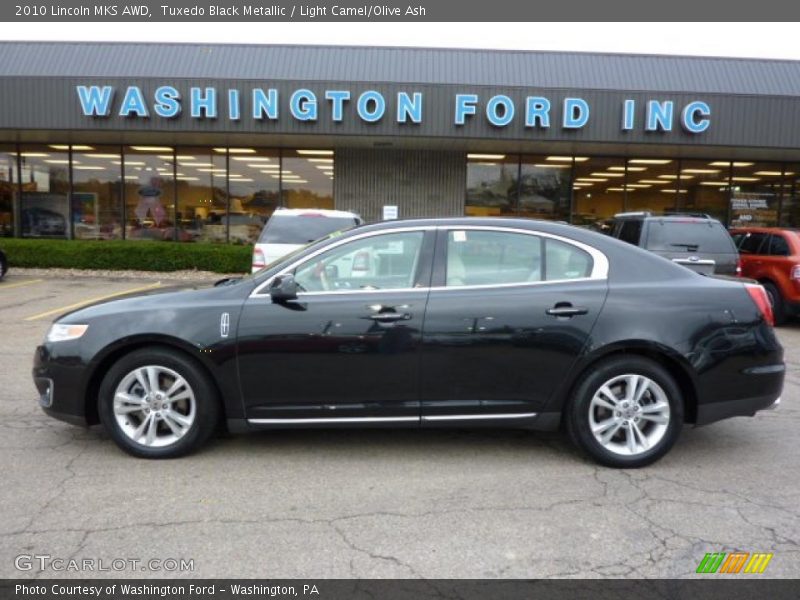 Tuxedo Black Metallic / Light Camel/Olive Ash 2010 Lincoln MKS AWD