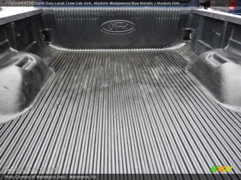 Medium Wedgewood Blue Metallic / Medium Flint 2006 Ford F250 Super Duty Lariat Crew Cab 4x4