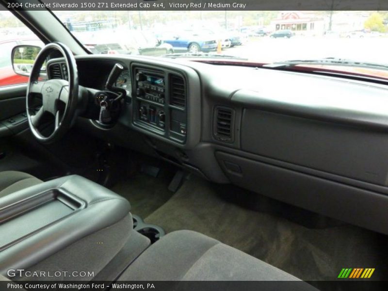 Victory Red / Medium Gray 2004 Chevrolet Silverado 1500 Z71 Extended Cab 4x4