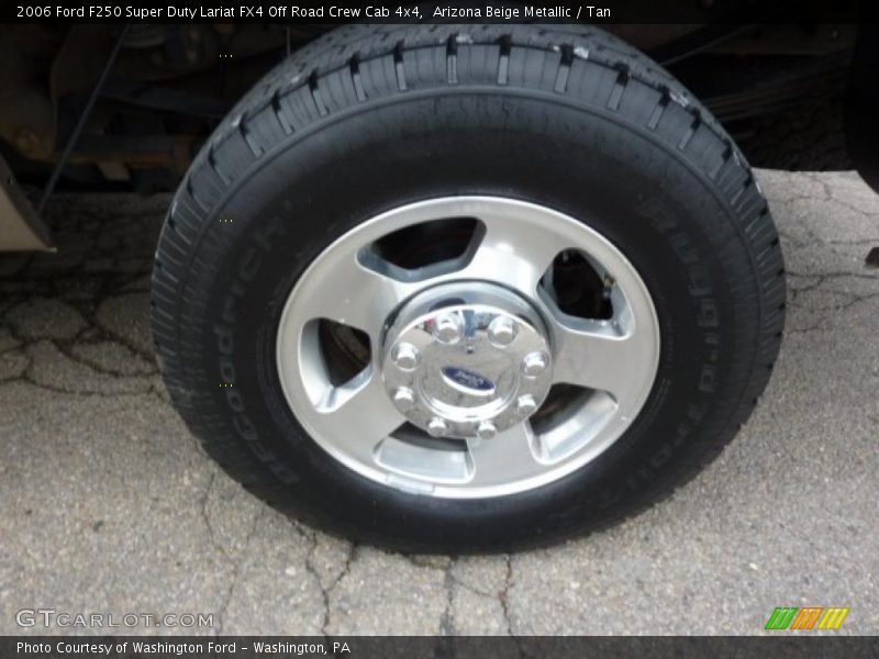 Arizona Beige Metallic / Tan 2006 Ford F250 Super Duty Lariat FX4 Off Road Crew Cab 4x4