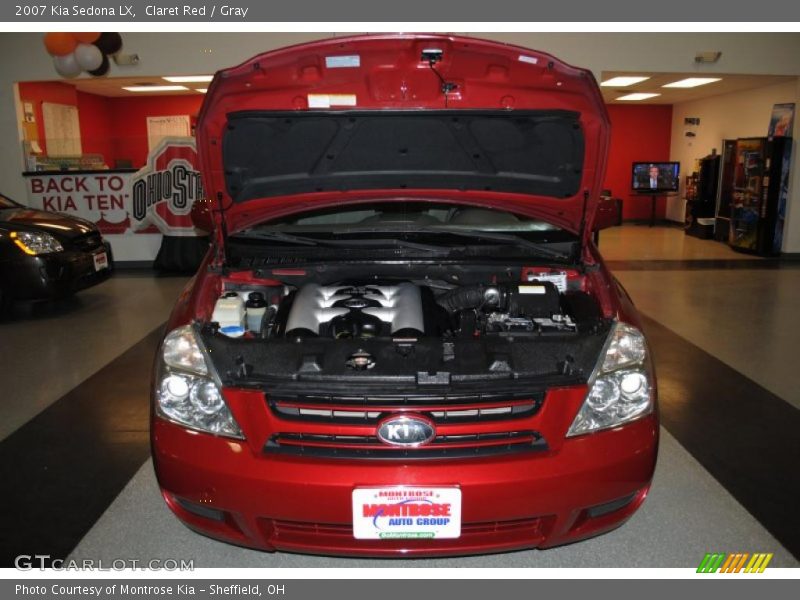 Claret Red / Gray 2007 Kia Sedona LX