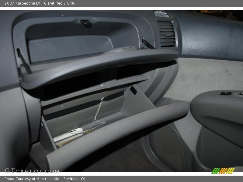 Claret Red / Gray 2007 Kia Sedona LX