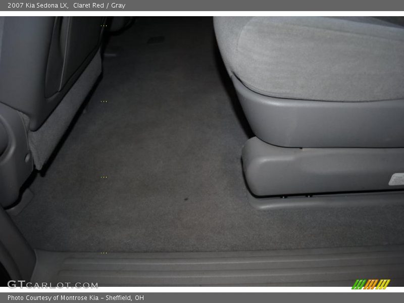 Claret Red / Gray 2007 Kia Sedona LX