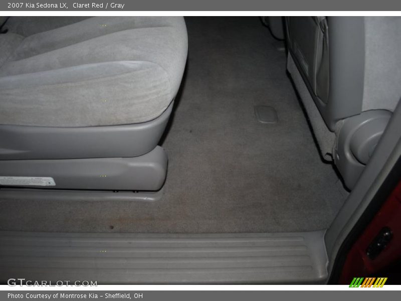 Claret Red / Gray 2007 Kia Sedona LX