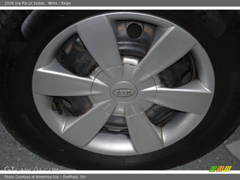 White / Beige 2006 Kia Rio LX Sedan