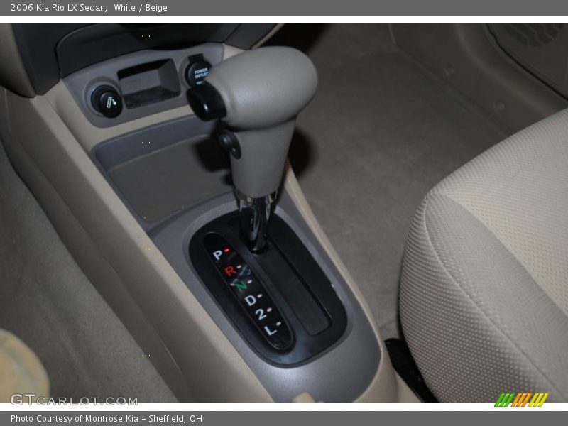  2006 Rio LX Sedan 4 Speed Automatic Shifter