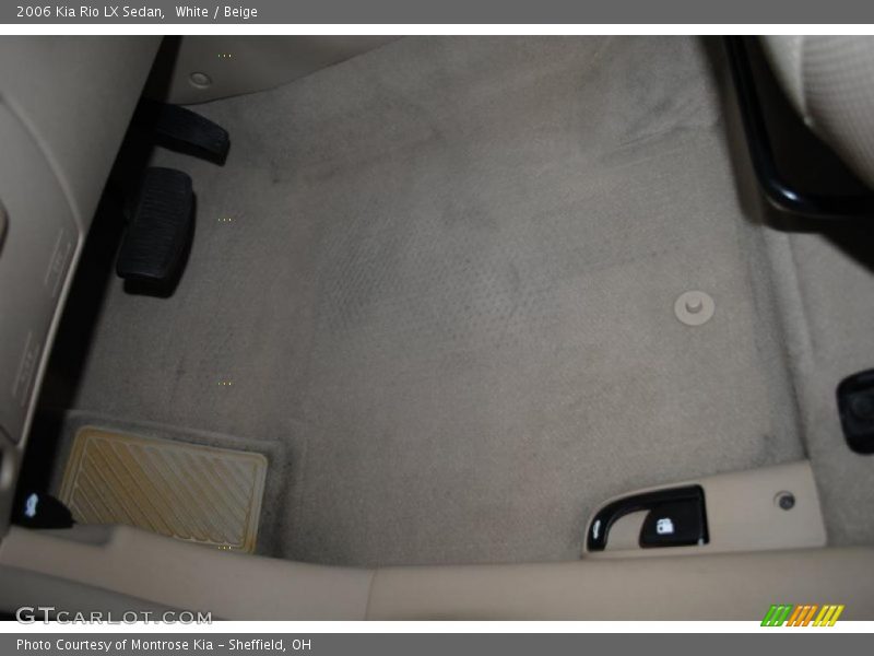 White / Beige 2006 Kia Rio LX Sedan