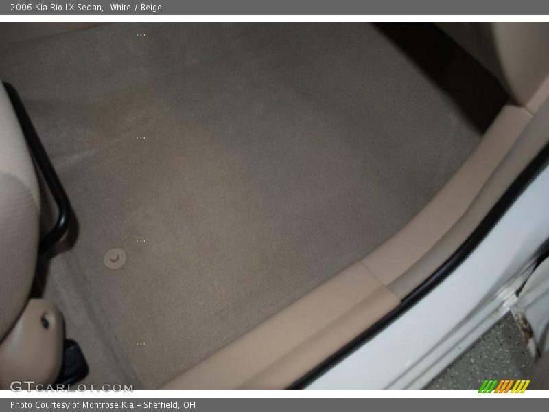 White / Beige 2006 Kia Rio LX Sedan