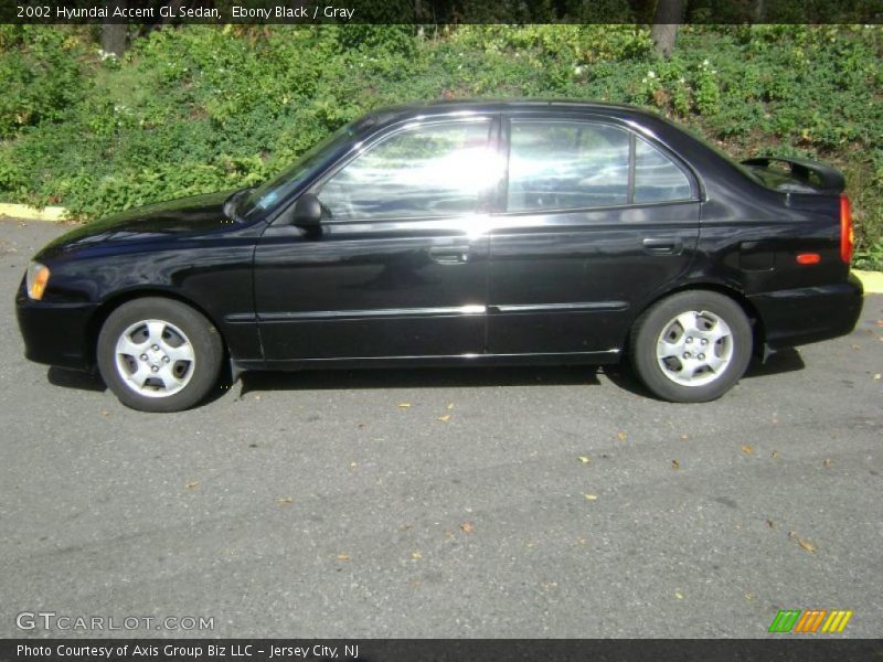 Ebony Black / Gray 2002 Hyundai Accent GL Sedan