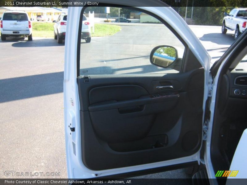 Summit White / Ebony 2011 Chevrolet Suburban LS