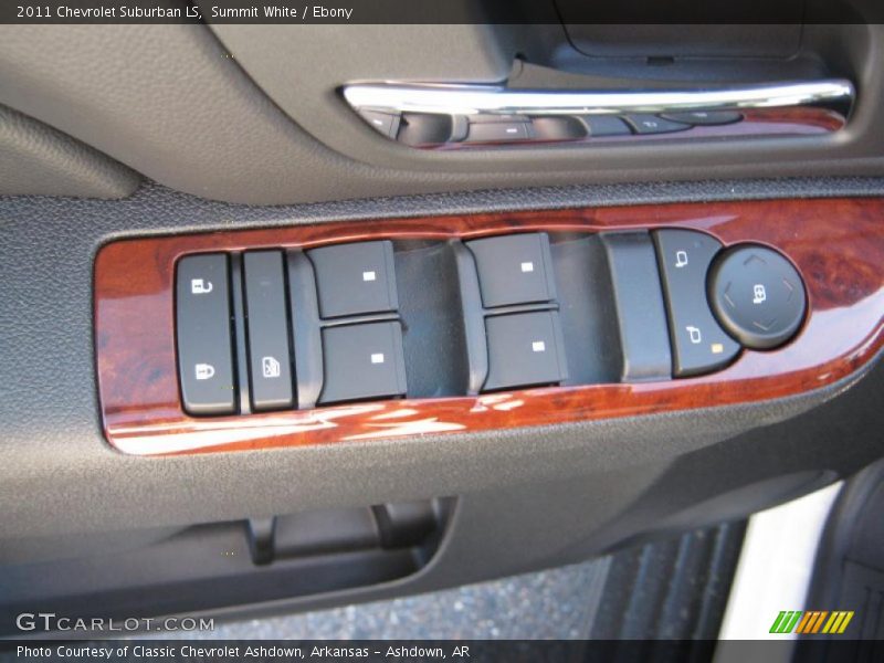 Summit White / Ebony 2011 Chevrolet Suburban LS