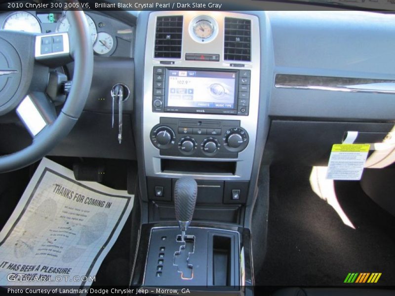 Dashboard of 2010 300 300S V6