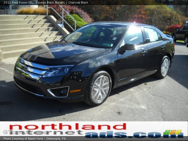 Tuxedo Black Metallic / Charcoal Black 2011 Ford Fusion SEL