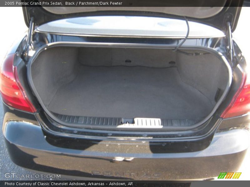 Black / Parchment/Dark Pewter 2005 Pontiac Grand Prix Sedan