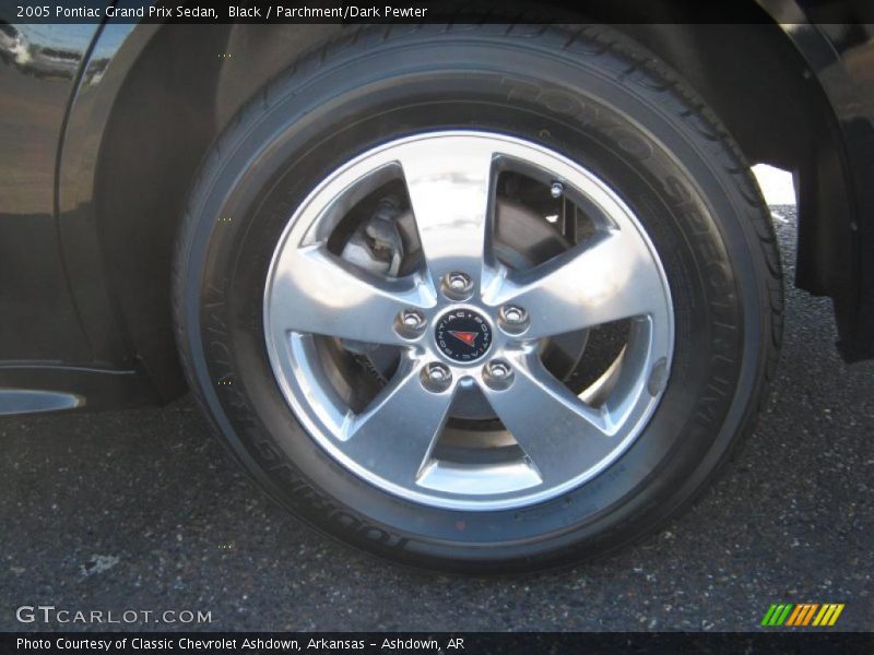 Black / Parchment/Dark Pewter 2005 Pontiac Grand Prix Sedan