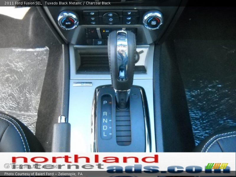 Tuxedo Black Metallic / Charcoal Black 2011 Ford Fusion SEL