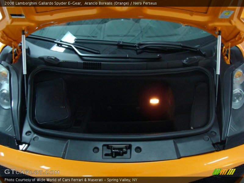  2008 Gallardo Spyder E-Gear Trunk