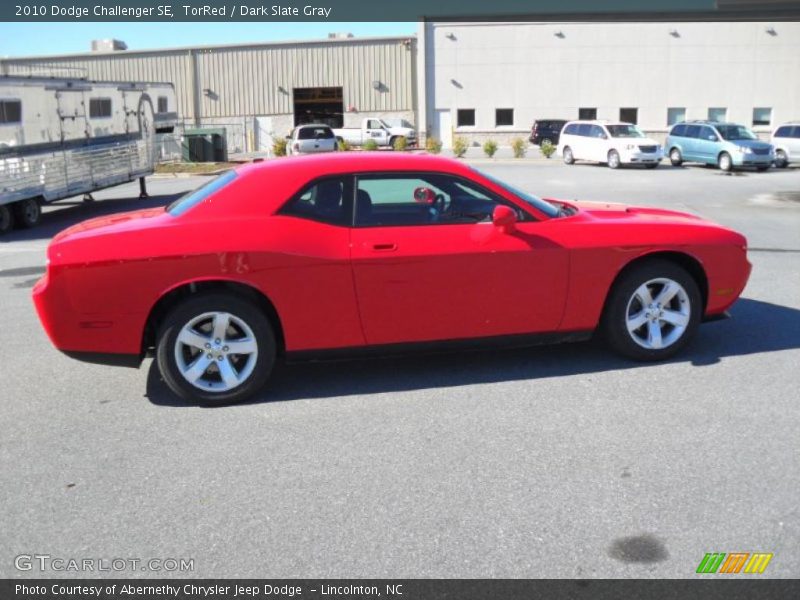 TorRed / Dark Slate Gray 2010 Dodge Challenger SE