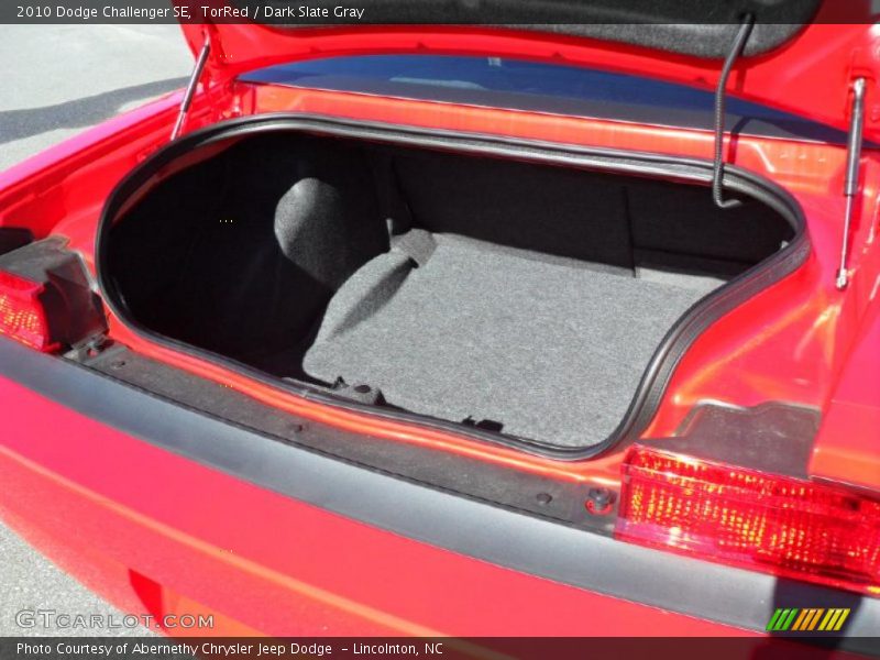 TorRed / Dark Slate Gray 2010 Dodge Challenger SE