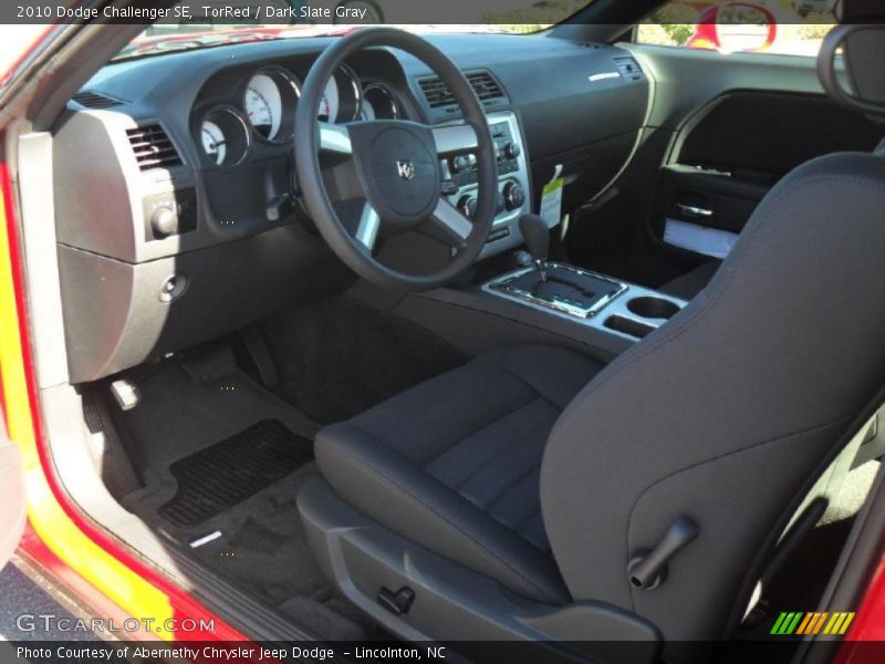 TorRed / Dark Slate Gray 2010 Dodge Challenger SE