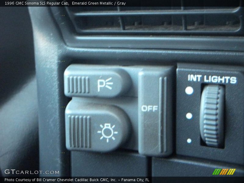 Emerald Green Metallic / Gray 1996 GMC Sonoma SLS Regular Cab