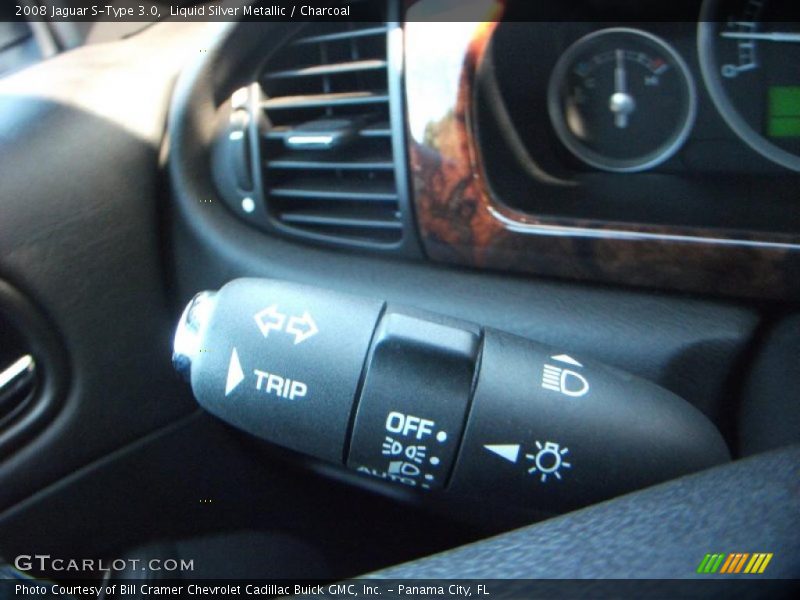 Liquid Silver Metallic / Charcoal 2008 Jaguar S-Type 3.0