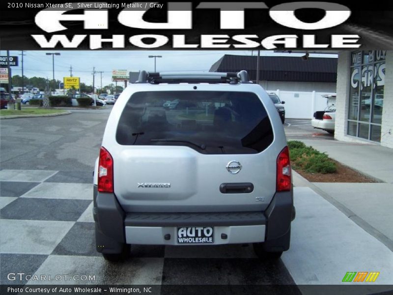 Silver Lightning Metallic / Gray 2010 Nissan Xterra SE