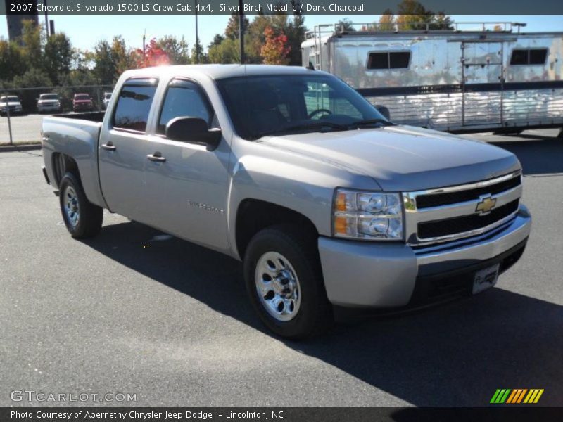 Silver Birch Metallic / Dark Charcoal 2007 Chevrolet Silverado 1500 LS Crew Cab 4x4