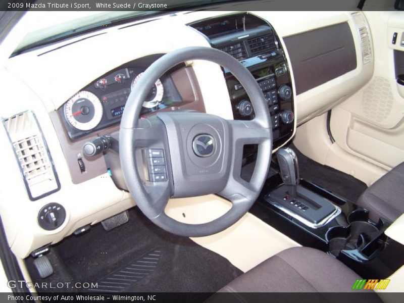 Graystone Interior - 2009 Tribute i Sport 
