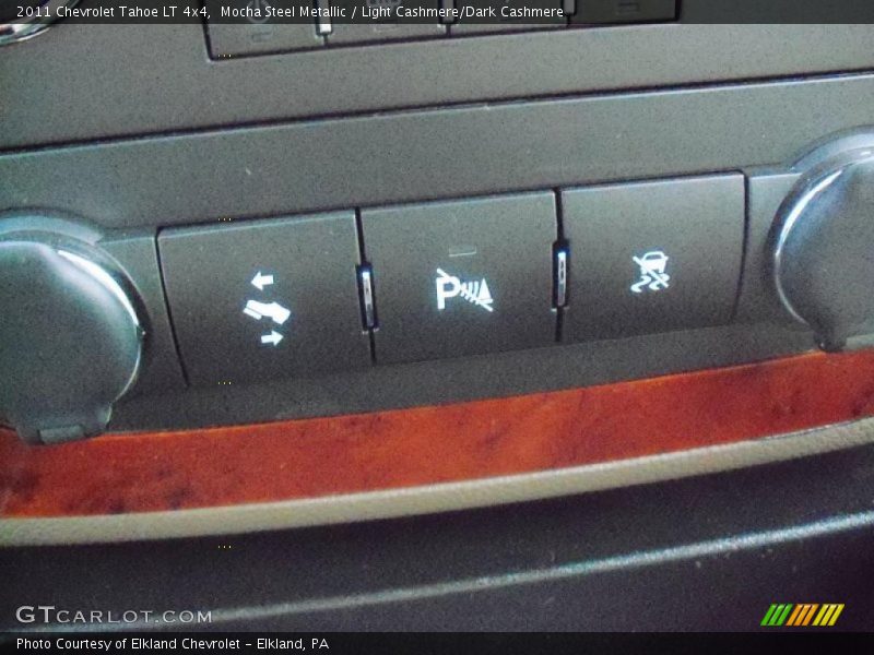 Controls of 2011 Tahoe LT 4x4