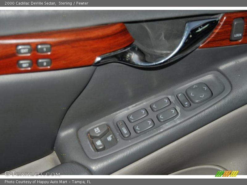 Sterling / Pewter 2000 Cadillac DeVille Sedan